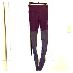 Alo Yoga Goddess XS Purple Grey Gray